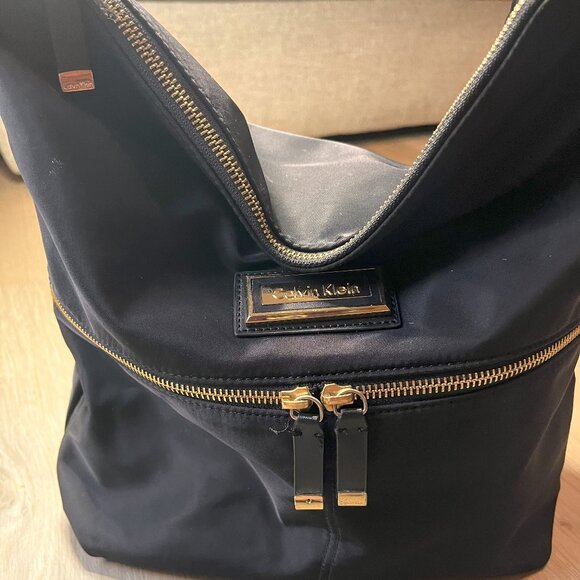 Calvin Klein BELFAST Messenger Bag Black - Picture 3 of 6